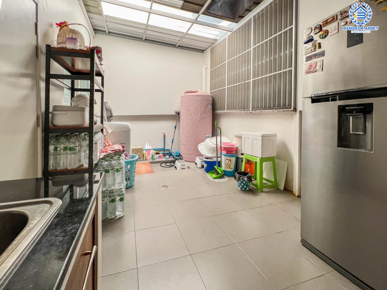 *****ทาวน์โฮมมือสองนนทบุรี ม.โกลเด้นทาวน์ ปิ่นเกล้า-จรัญฯ เนื้อที่ 22.6 ตร.ว. ฟังก์ชัน 5 นอน 4 น้ำ หน้ากว้าง 5 เมตร กว้างขวางอยู่สบาย บนทำเลชื่อมต่อหลายเส้นทาง ใกล้รถไฟฟ้าสายสีแดงอ่อน "สถานีบางบำหรุ" และ รถไฟฟ้าสายสีน้ำเงิน "สถานีบางอ้อ"